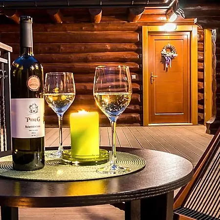 Lodge Relax